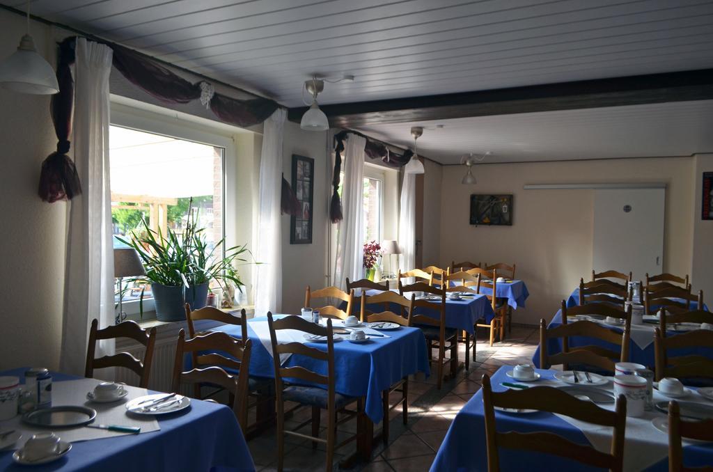 Am Alten Hafen Neuharlingersiel Bagian luar foto