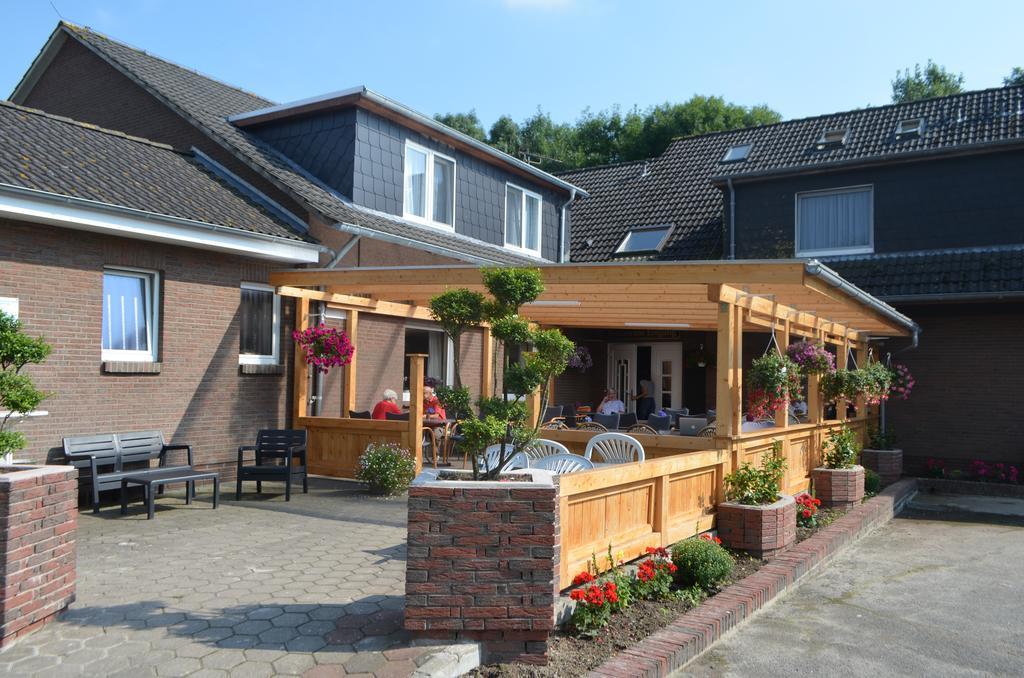 Am Alten Hafen Neuharlingersiel Bagian luar foto